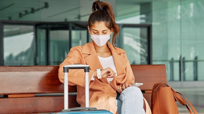 مريضة تسافر إلى إسطنبول لتلقي العلاج الطبي